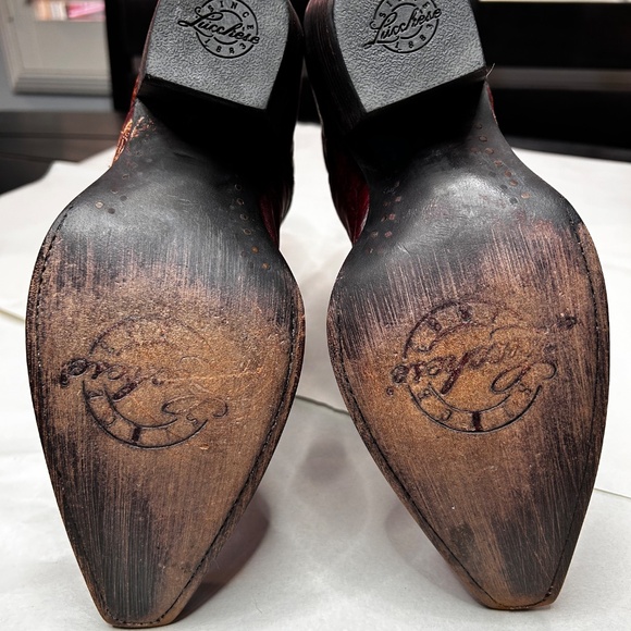 Lucchese 1883 Women's Burgundy Embroidered Cowboy Boots - Picture 6 of 8